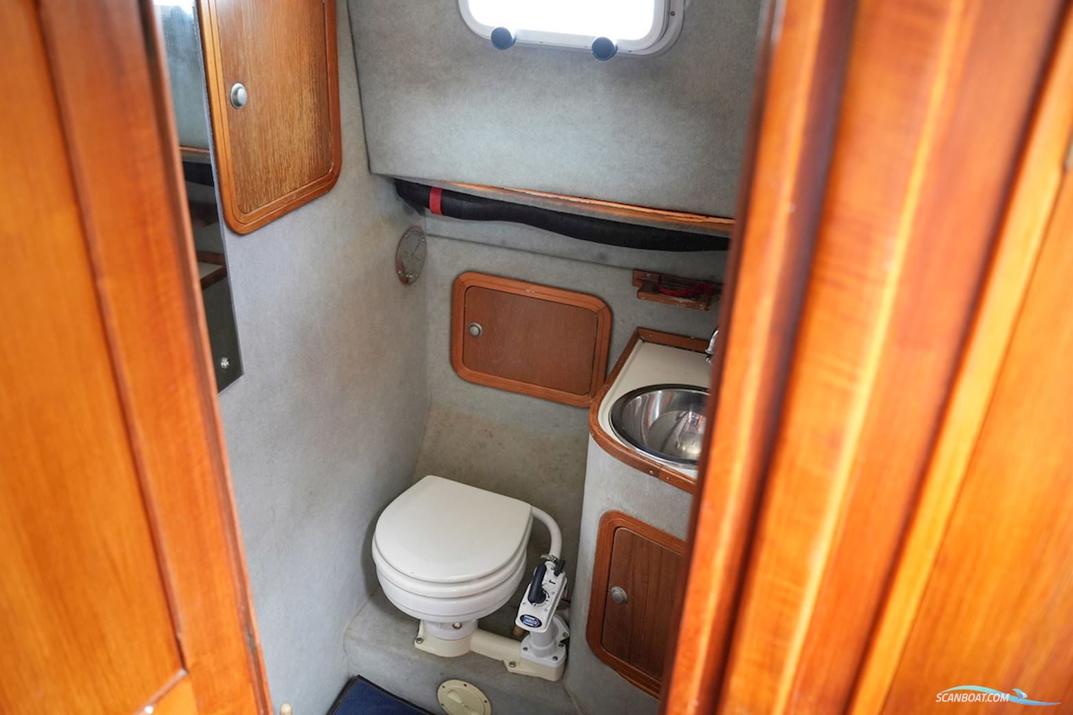 Aquastar Ocean Ranger 38