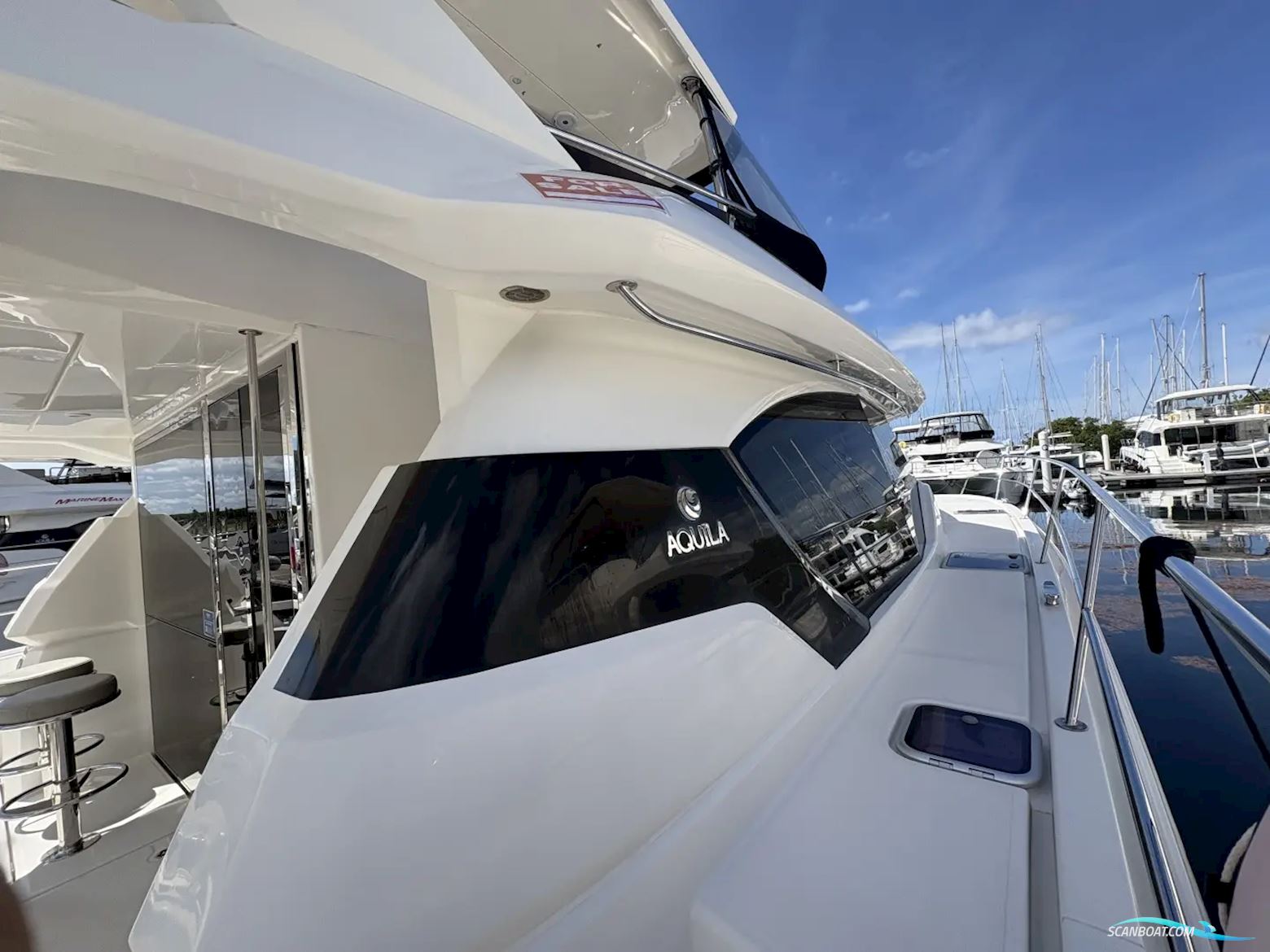 Aquila 44 Yacht