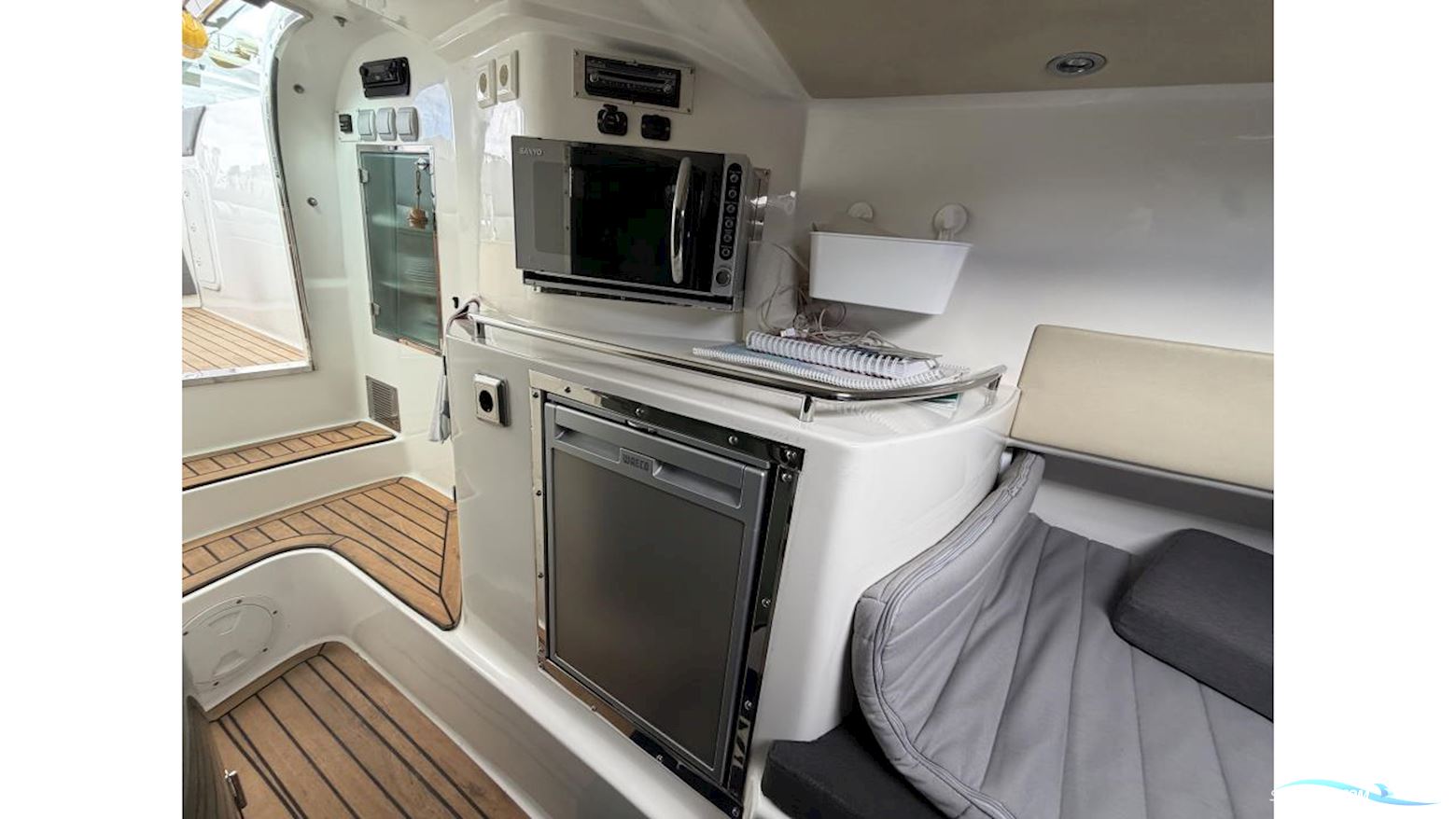 Arctic Blue 35