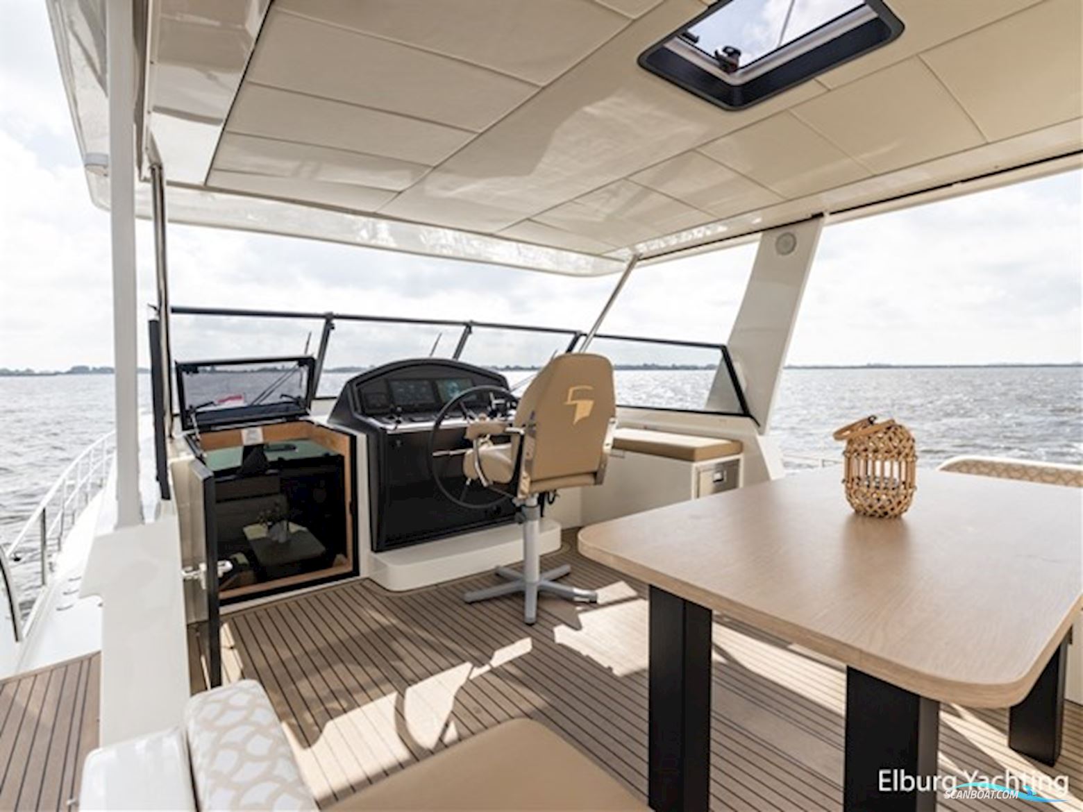 Argos 13.50 - Three Cabin - Sunroof