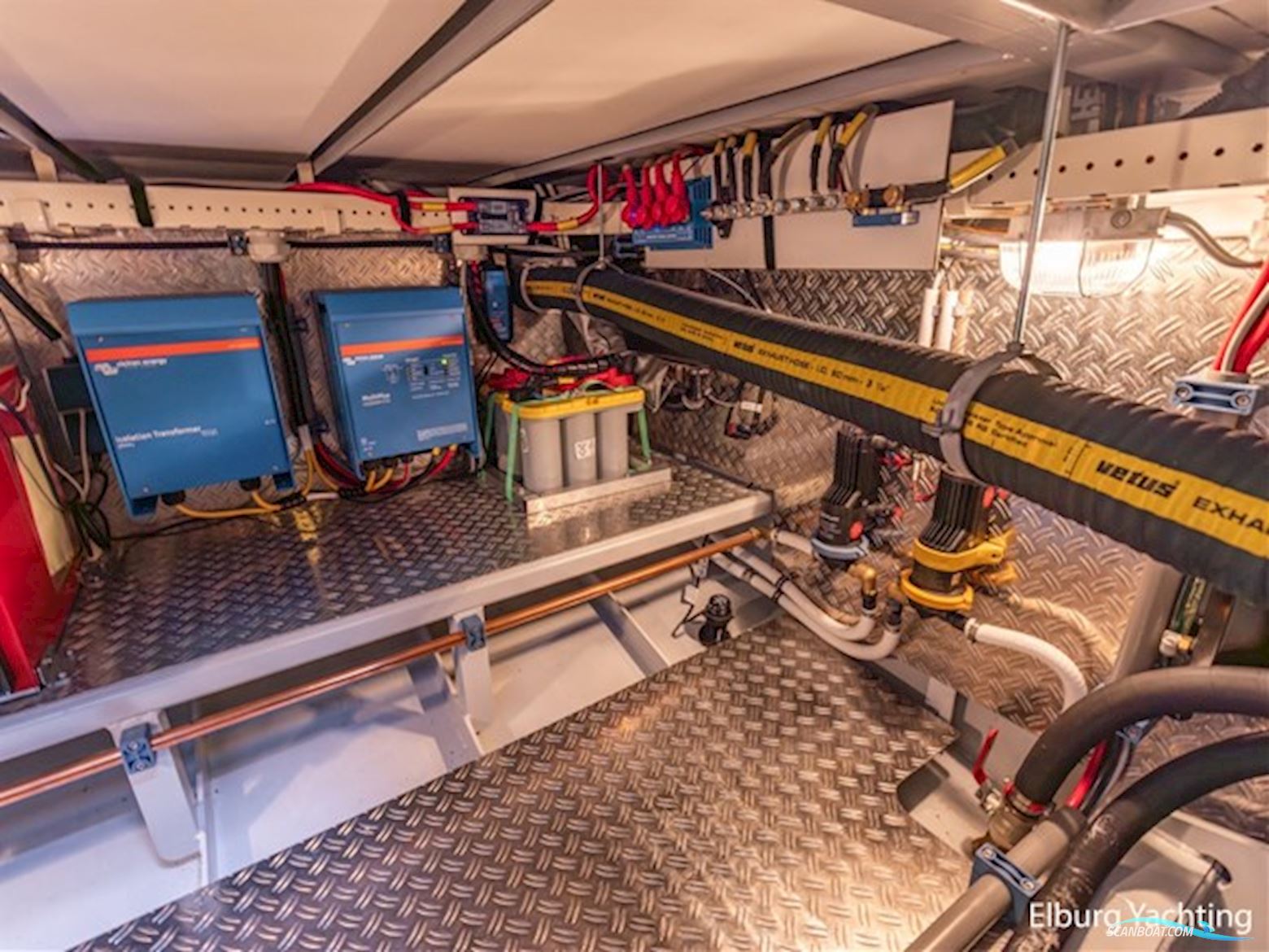 Argos 13.50 - Three Cabin - Sunroof