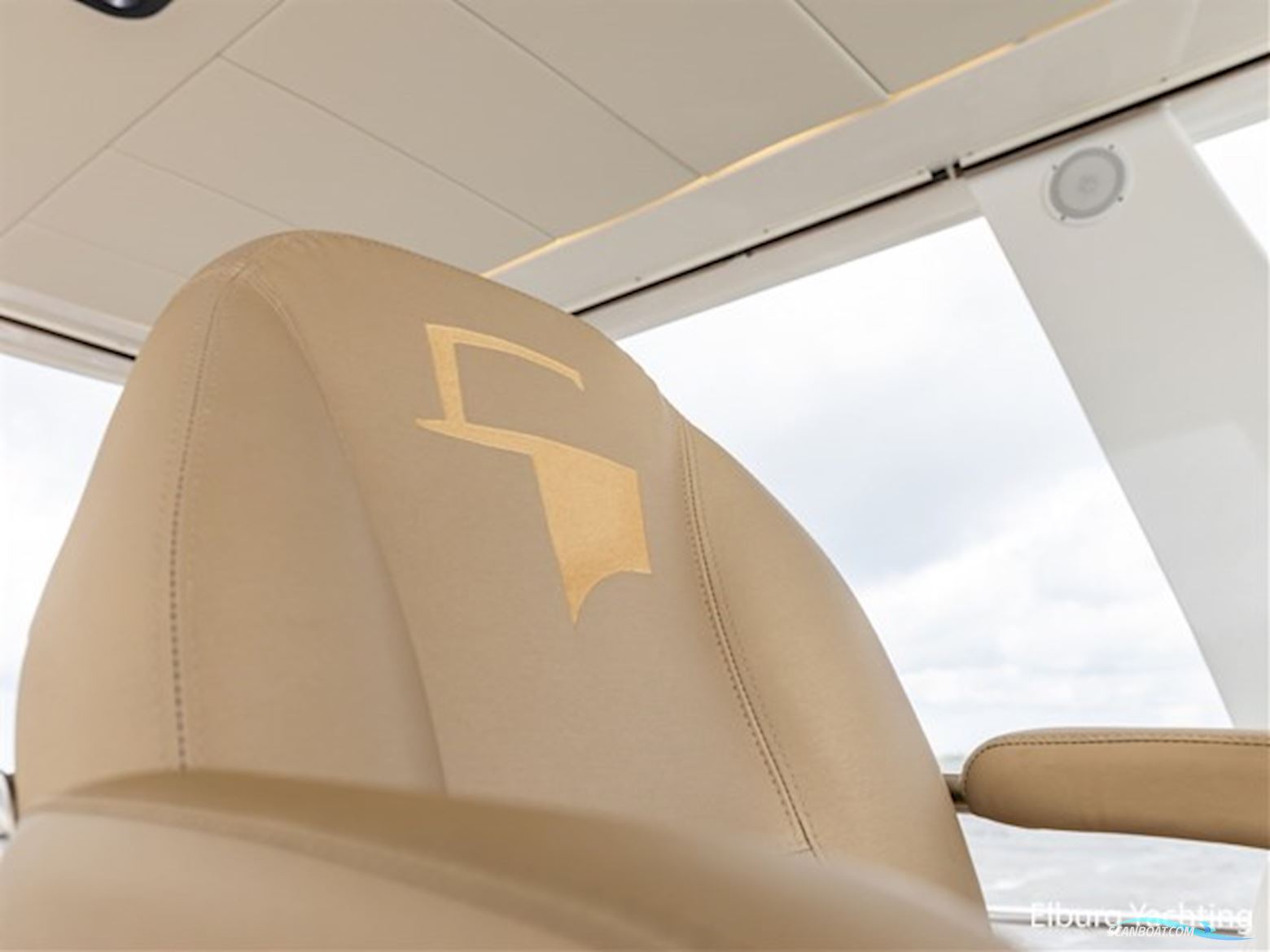 Argos 13.50 - Three Cabin - Sunroof