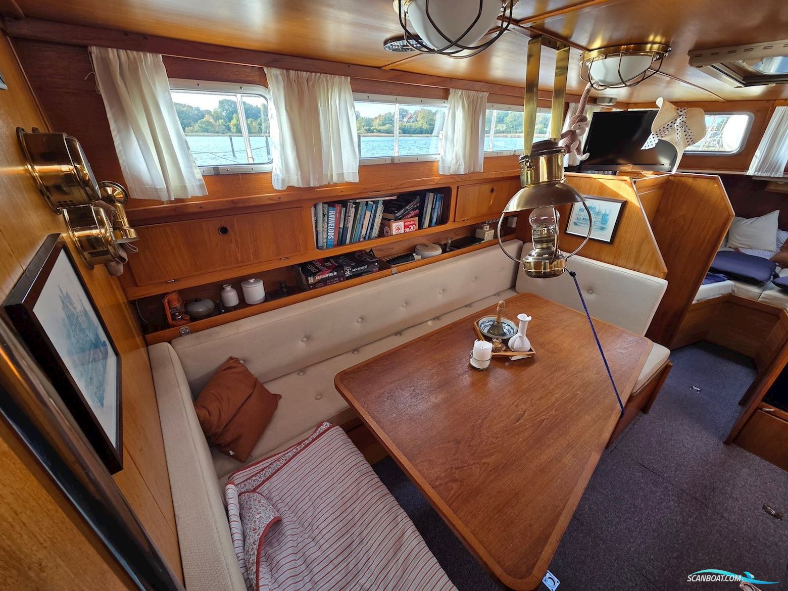 Atlantic 37