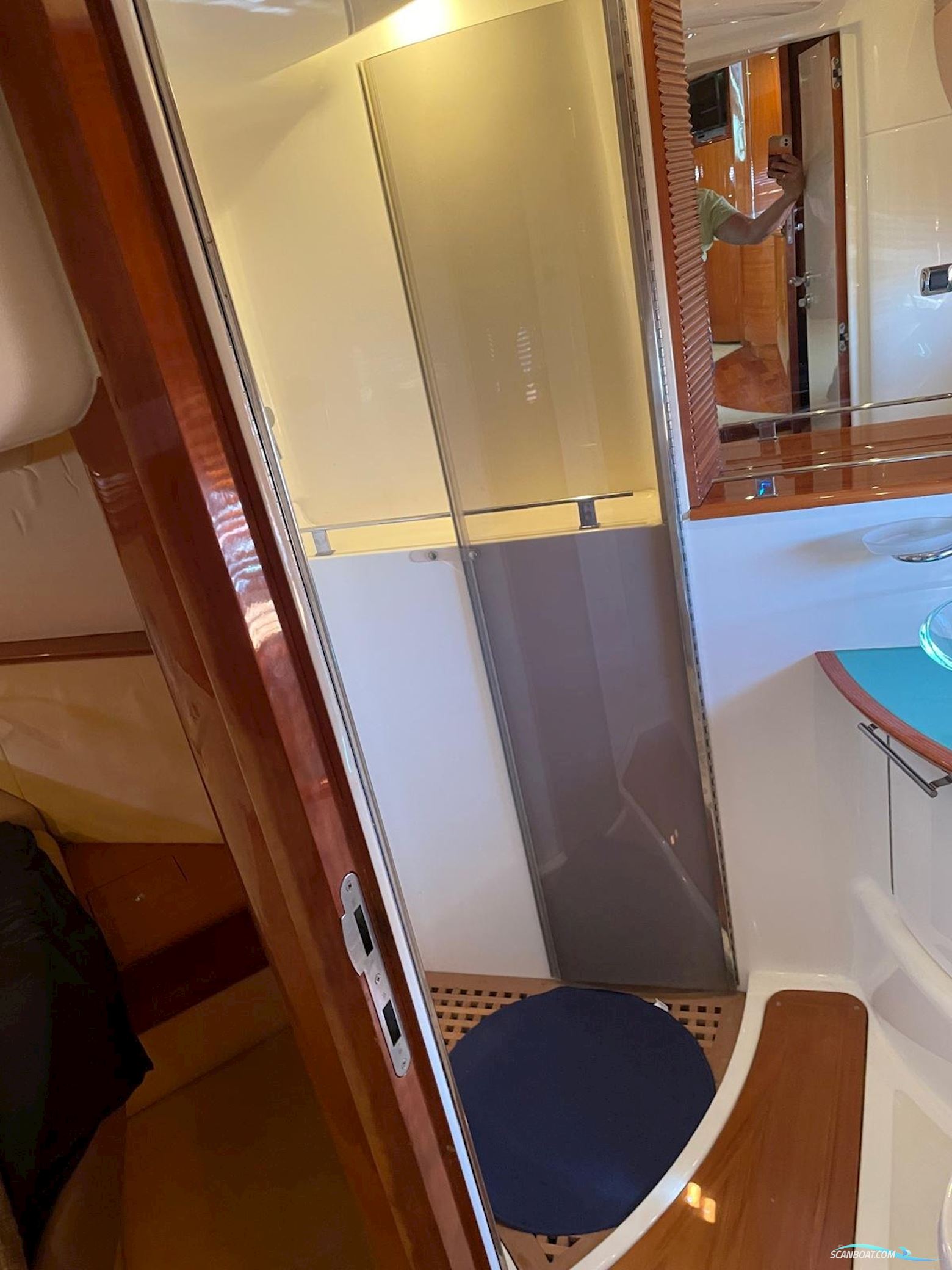 Atlantis 47 Open
