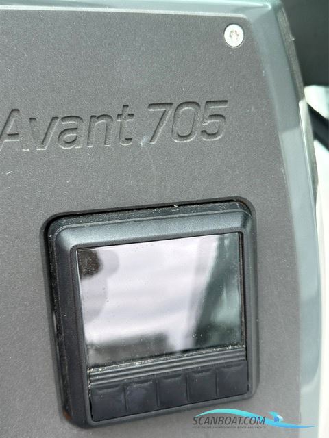 AVANT 705