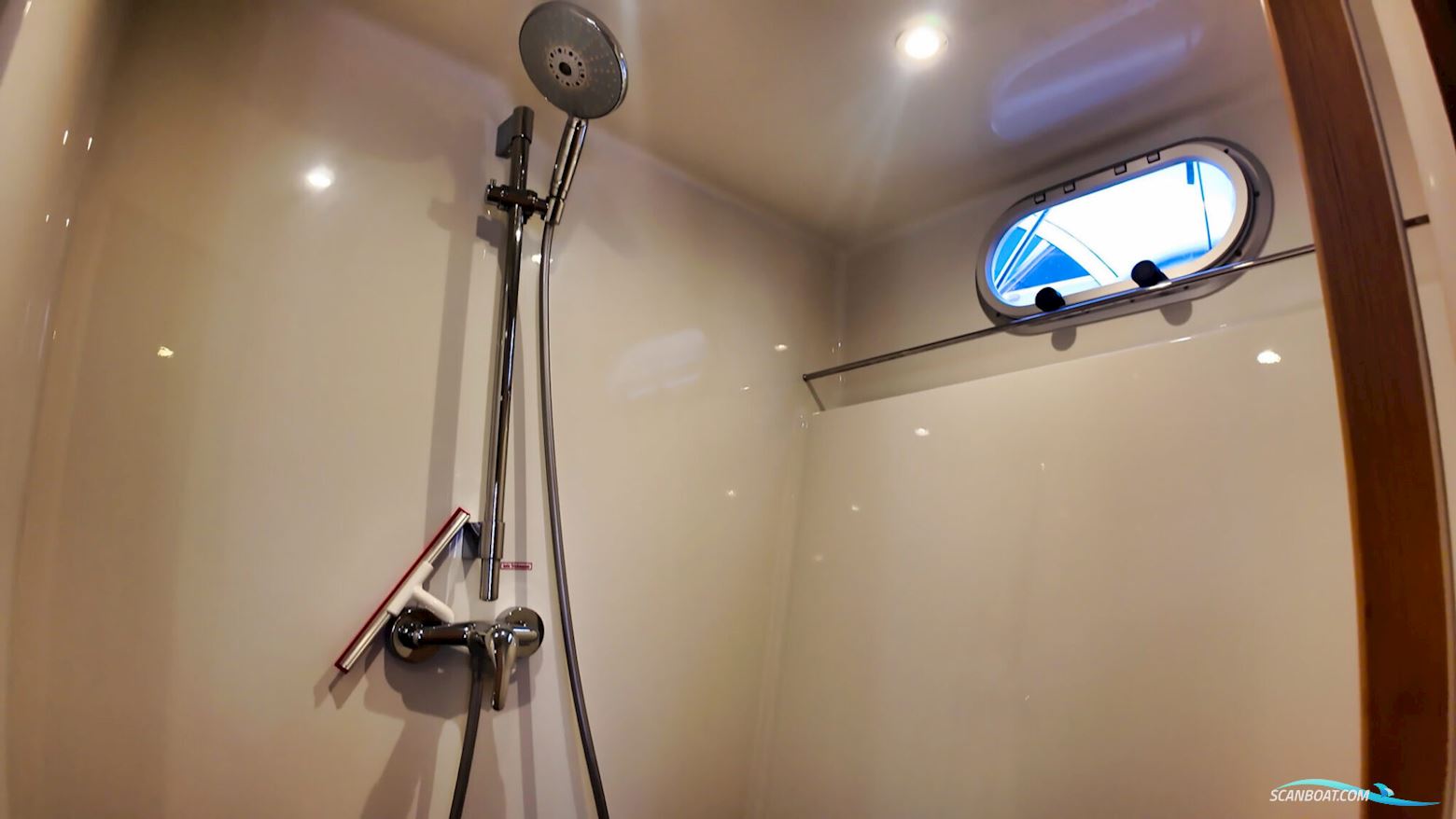 Aventura 43 AK Cabrio