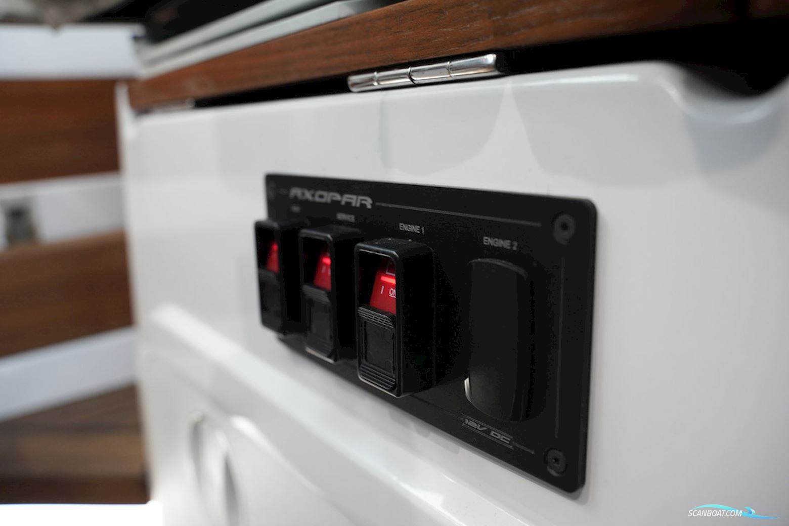Axopar  28 Cabin