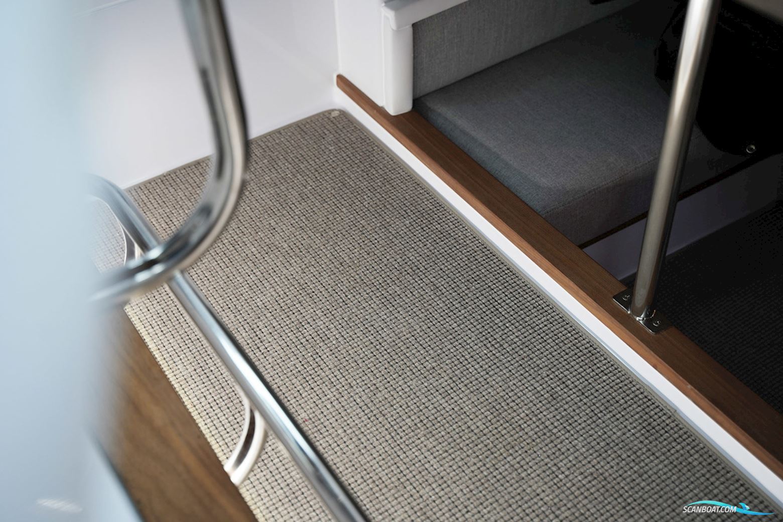 Axopar  28 Cabin
