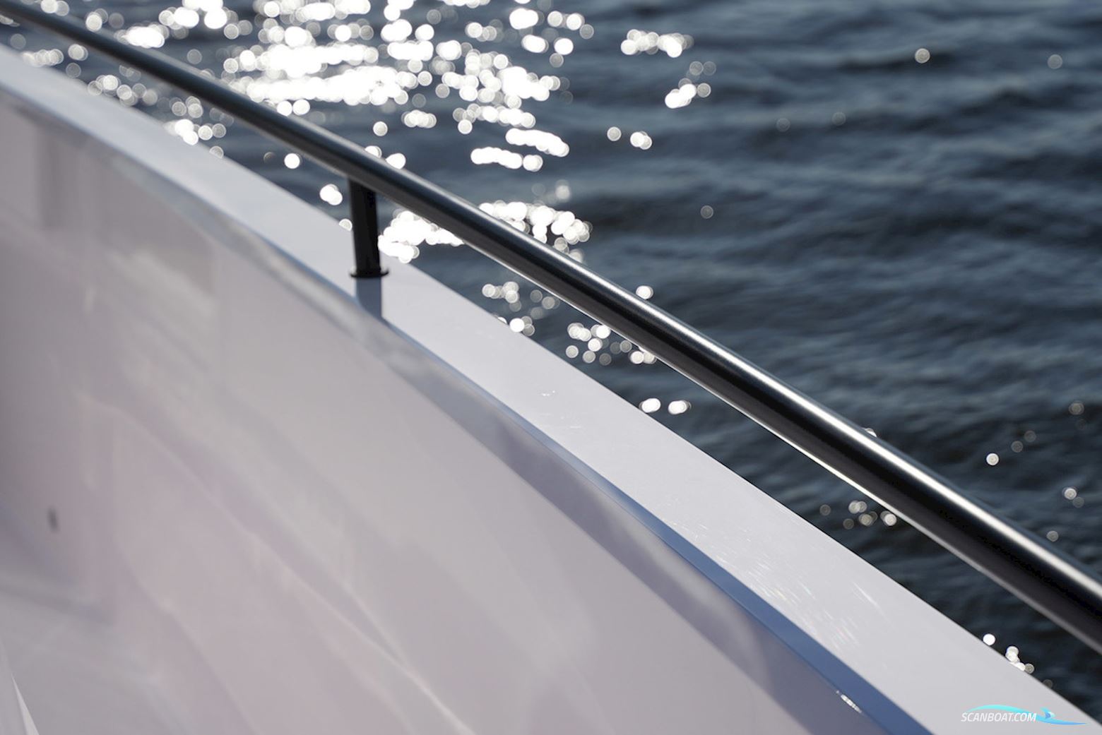 Axopar  37 XC Cross Cabin Mediterrana Edition