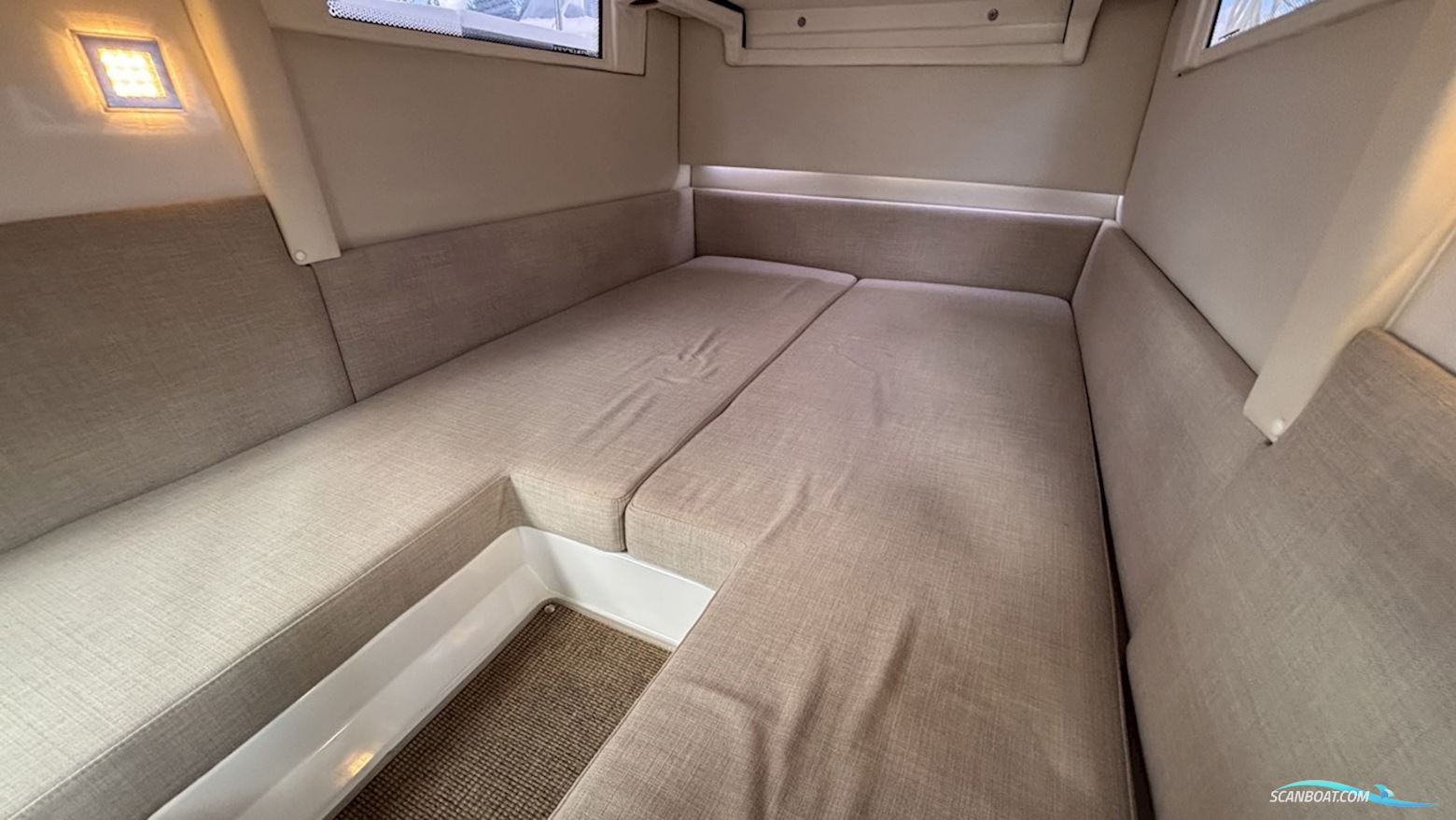 Axopar 28 Aft Cabin