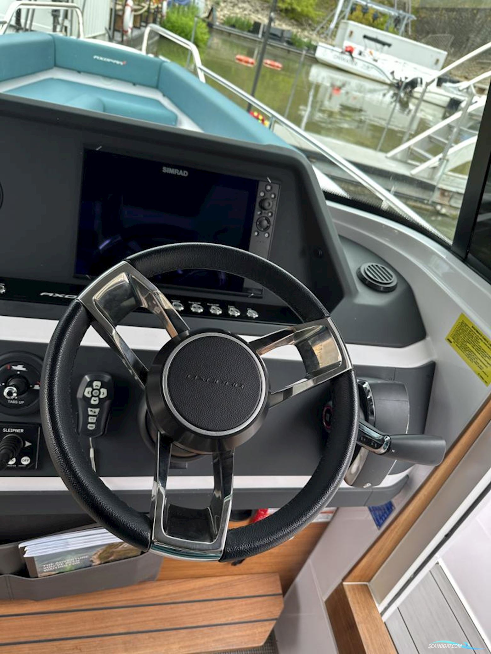 AXOPAR 28 Cabin - Wetbar