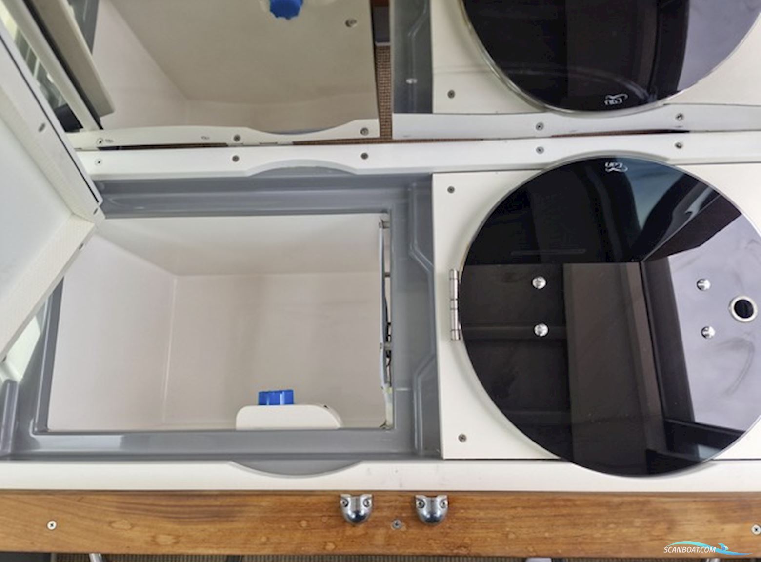 Axopar 28 Cabin R-Version