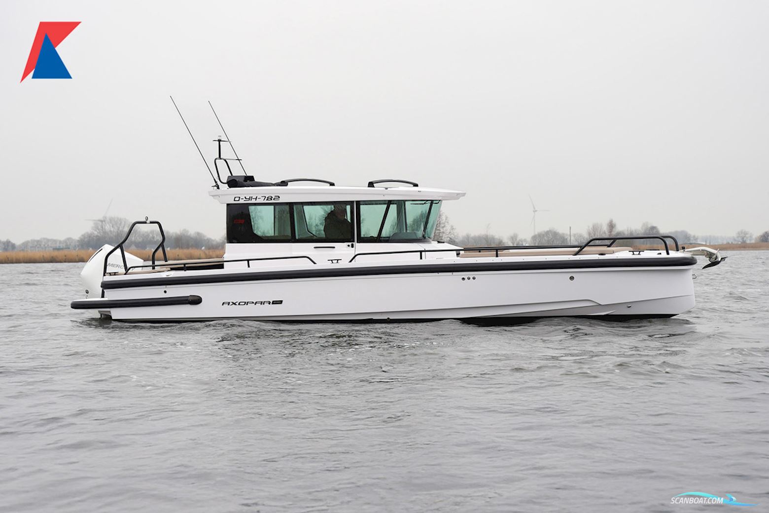 Axopar 28 Cabin Motorbåt 2023, Holland