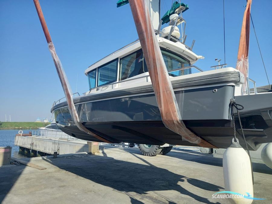 Axopar 28 Cabin