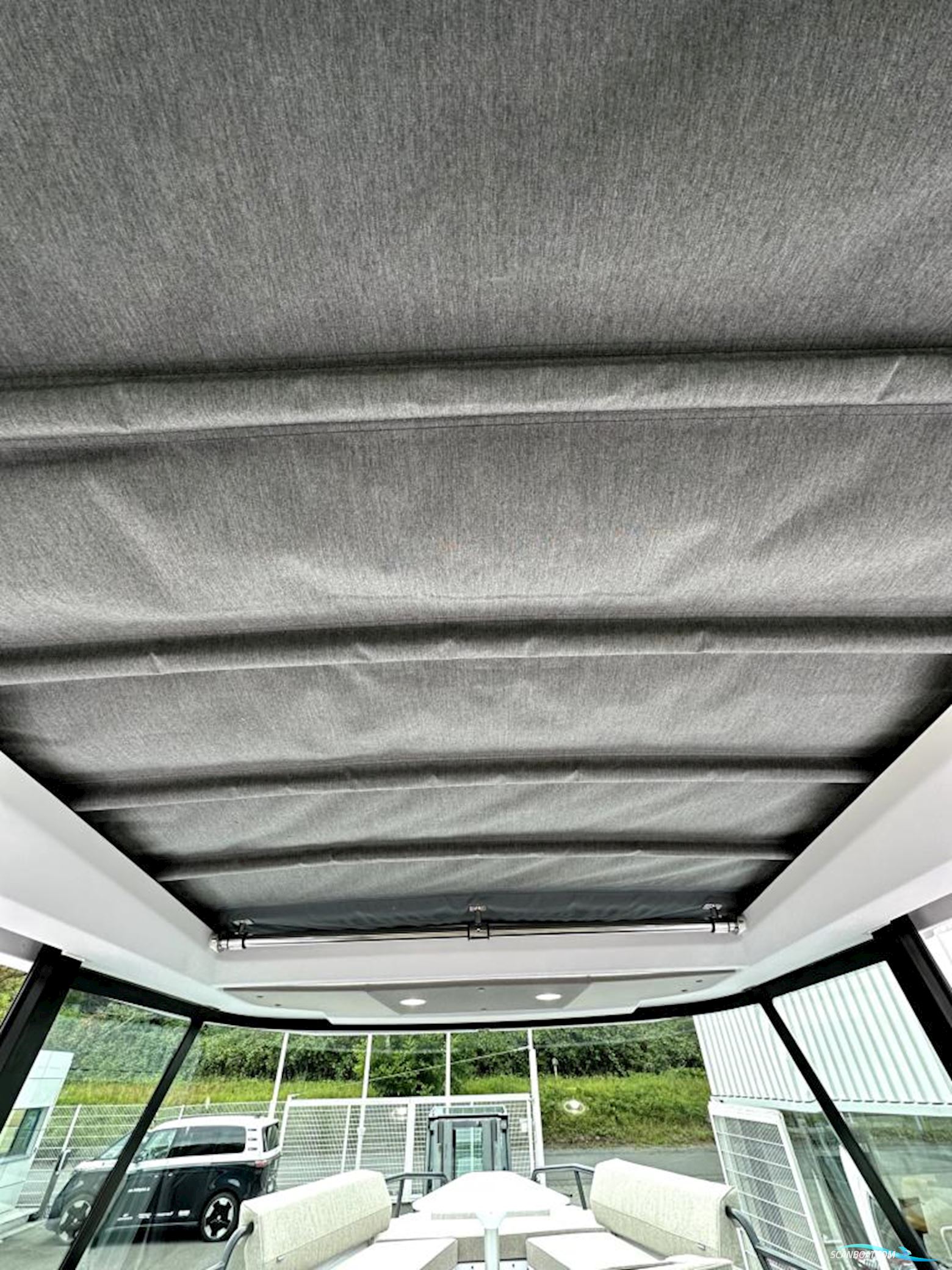 AXOPAR 29 Cross Cabin