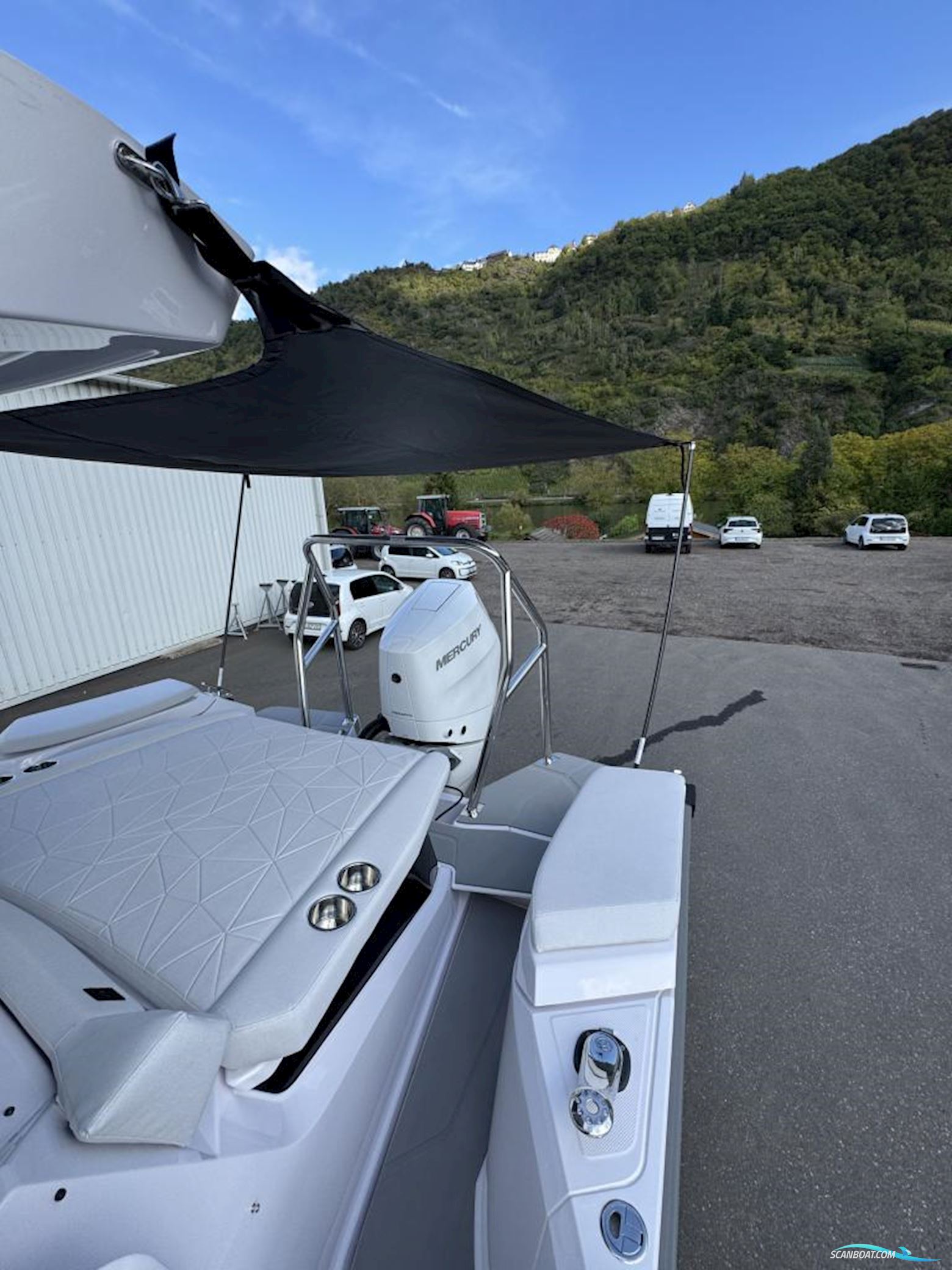 Axopar 29 Cross Cabin