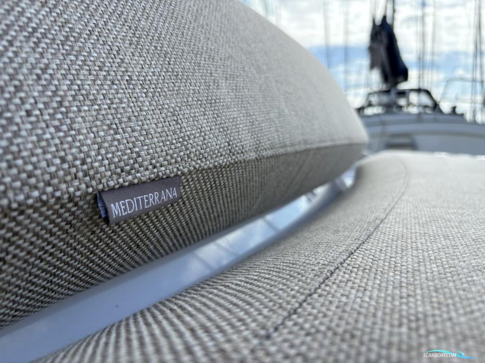 AXOPAR 29 Cross Cabin