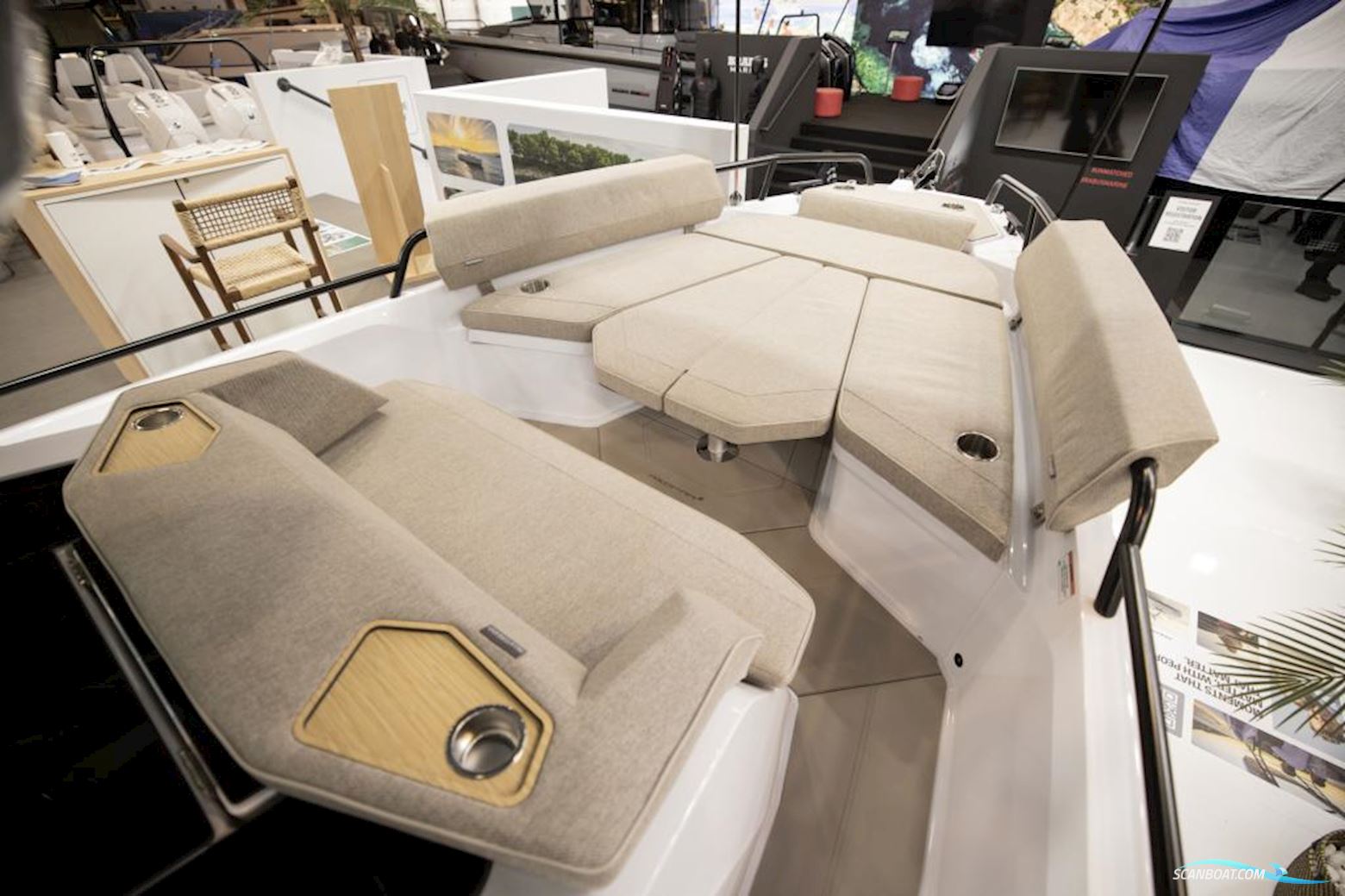 Axopar 29 XC Cross Cabin