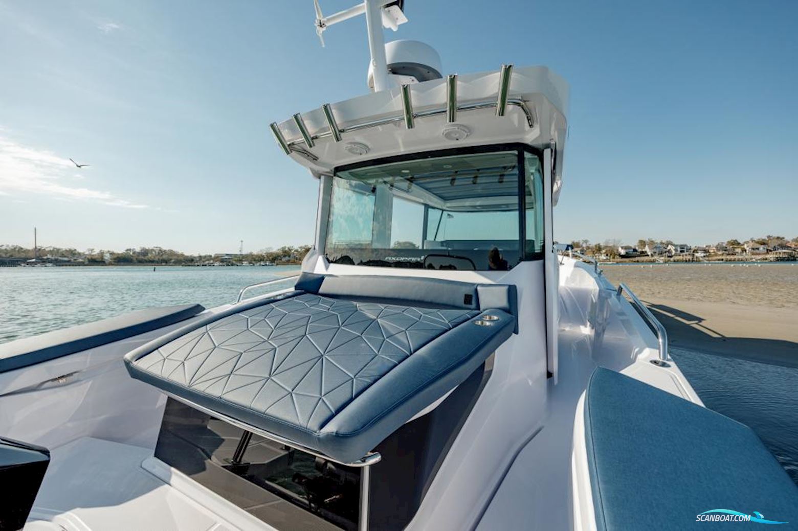 Axopar 29 XC Cross Cabin