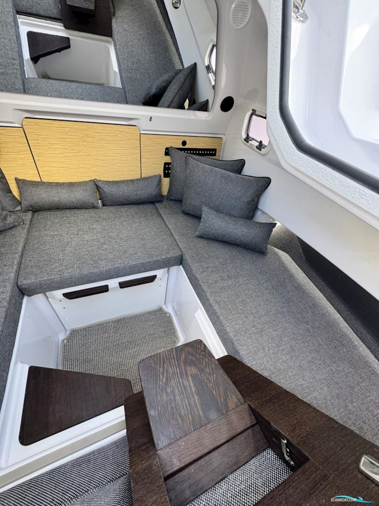 AXOPAR 29 XC Cross Cabin