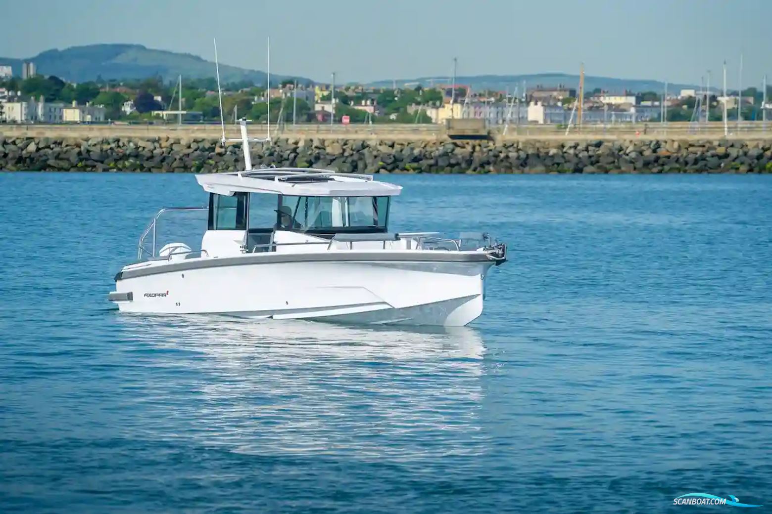 Axopar 29 XC Cross Cabin