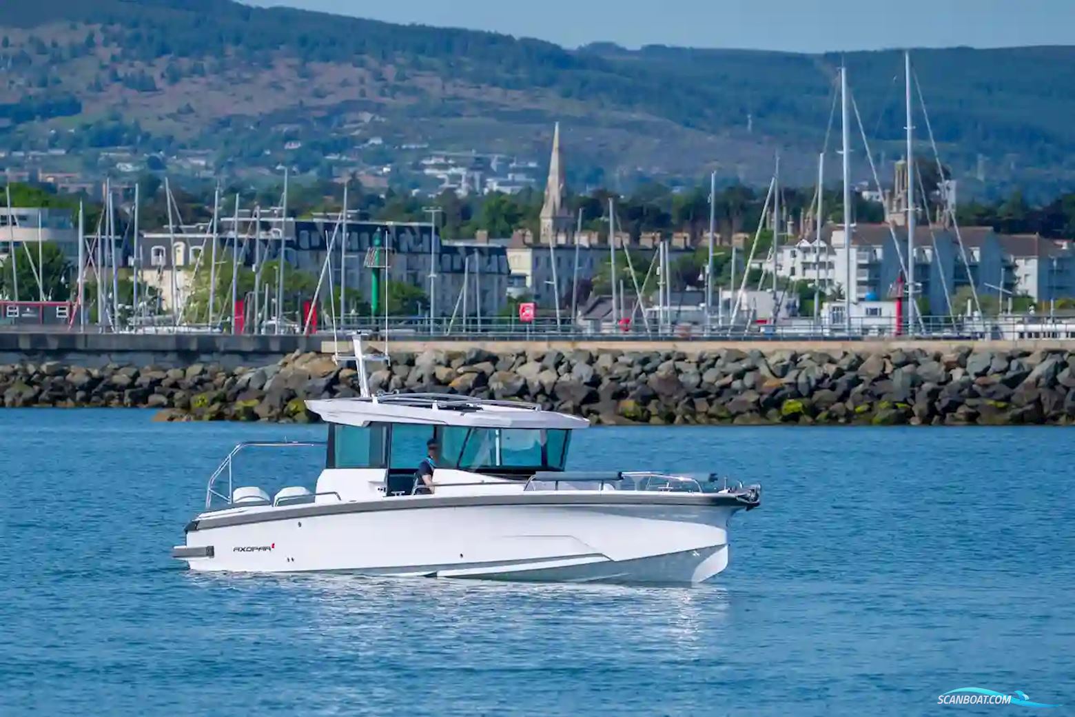 Axopar 29 XC Cross Cabin