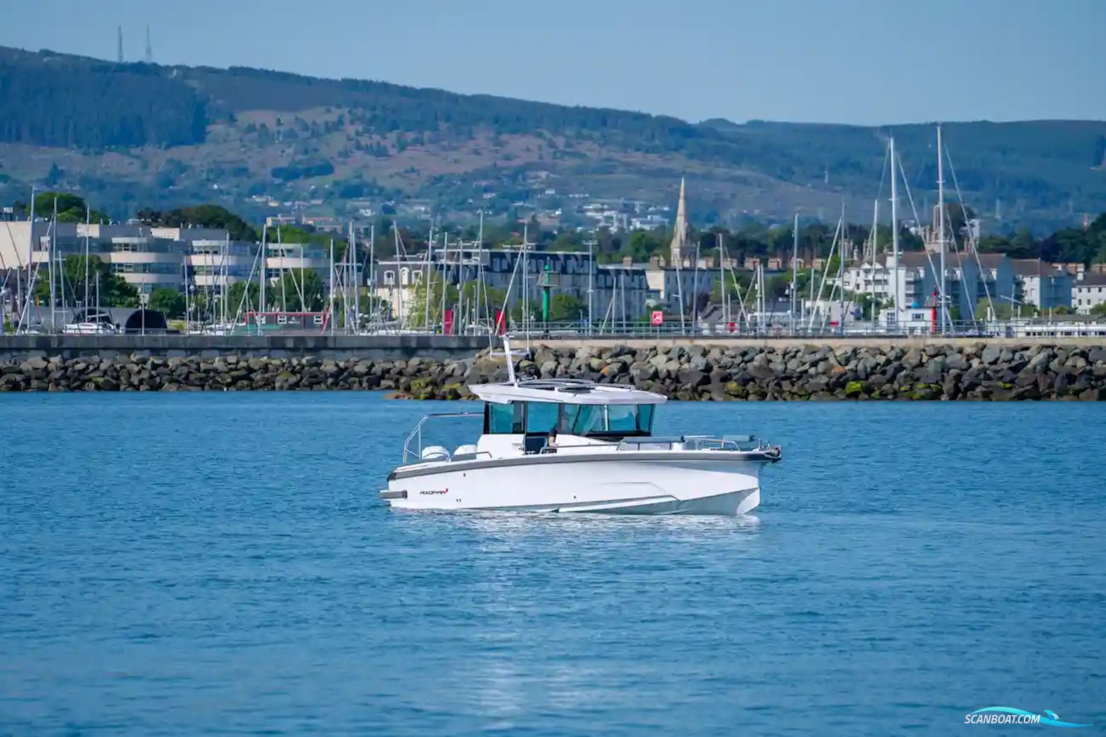 Axopar 29 XC Cross Cabin