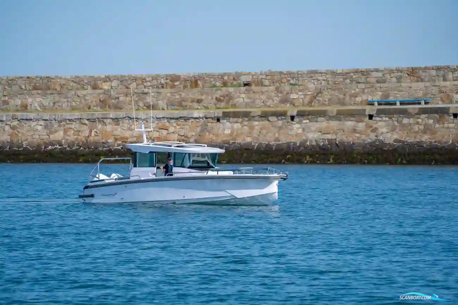 Axopar 29 XC Cross Cabin
