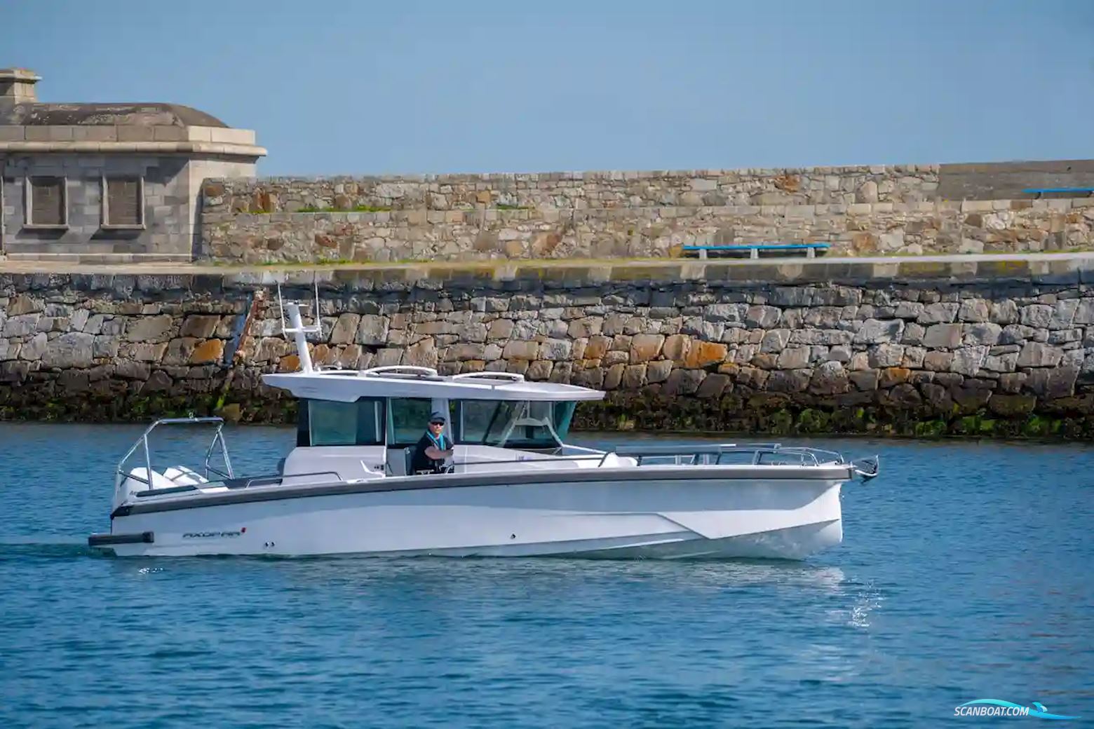 Axopar 29 XC Cross Cabin
