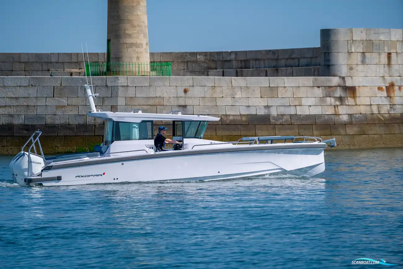 Axopar 29 XC Cross Cabin