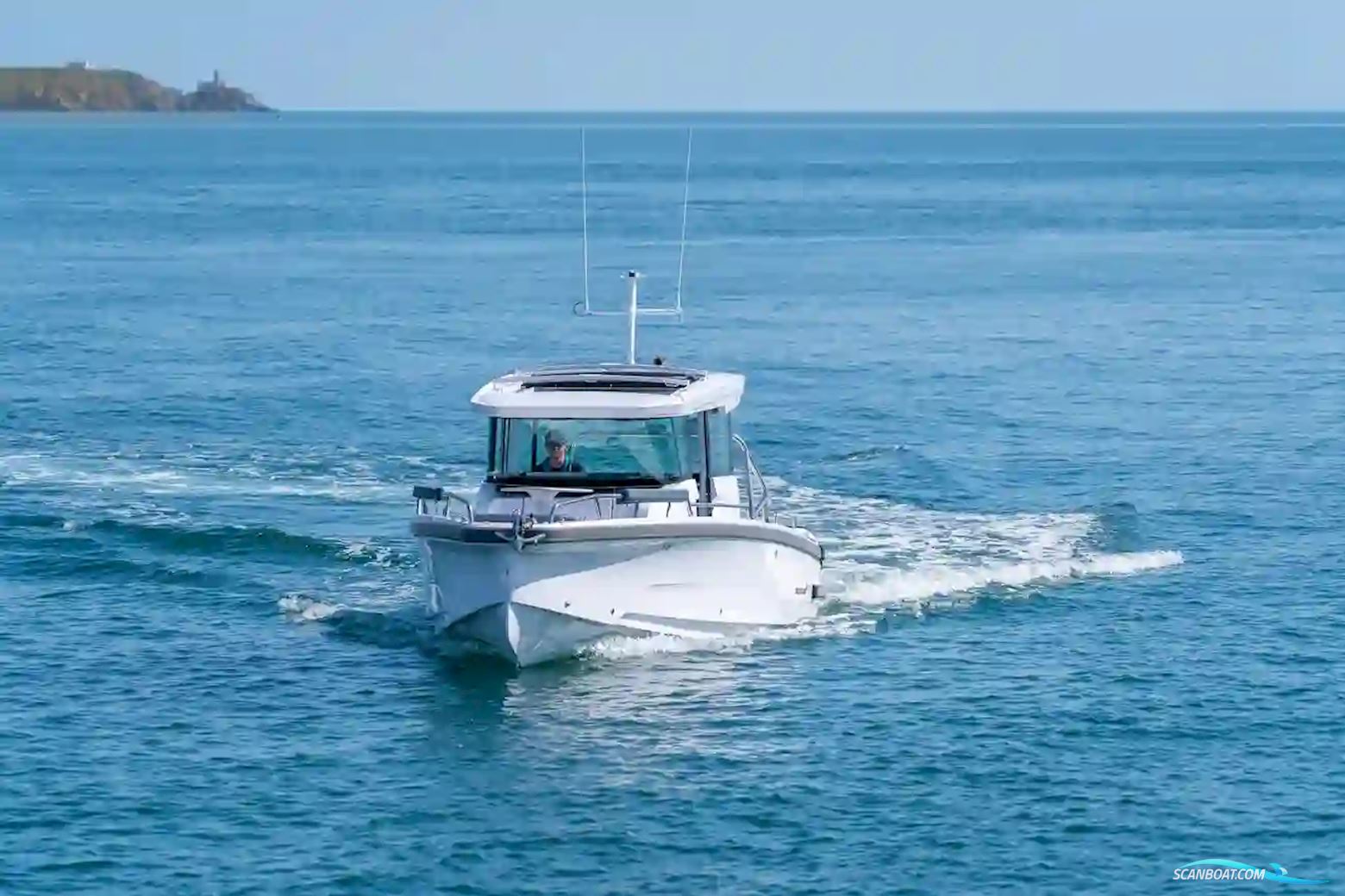 Axopar 29 XC Cross Cabin