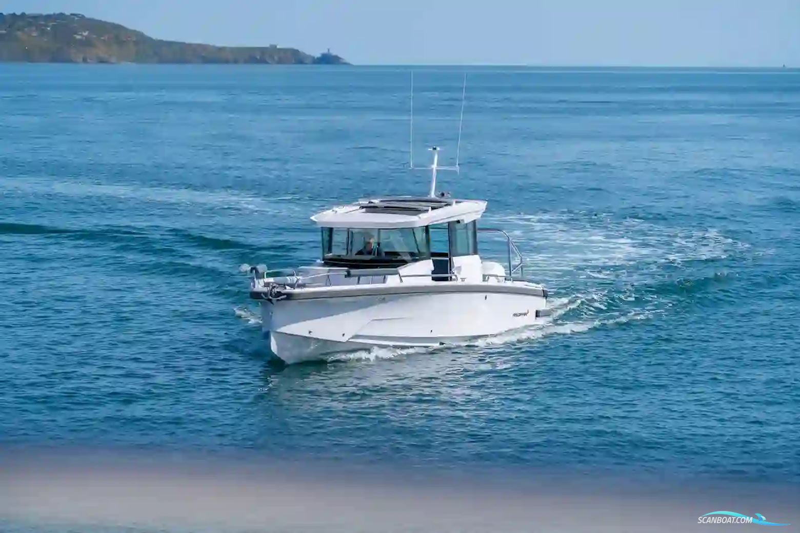 Axopar 29 XC Cross Cabin