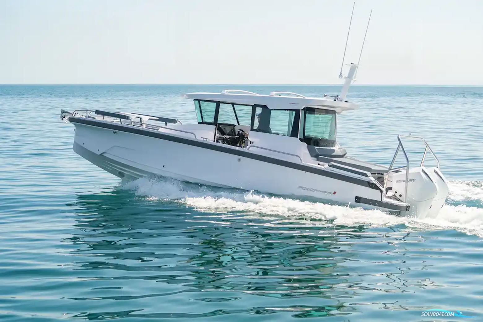 Axopar 29 XC Cross Cabin
