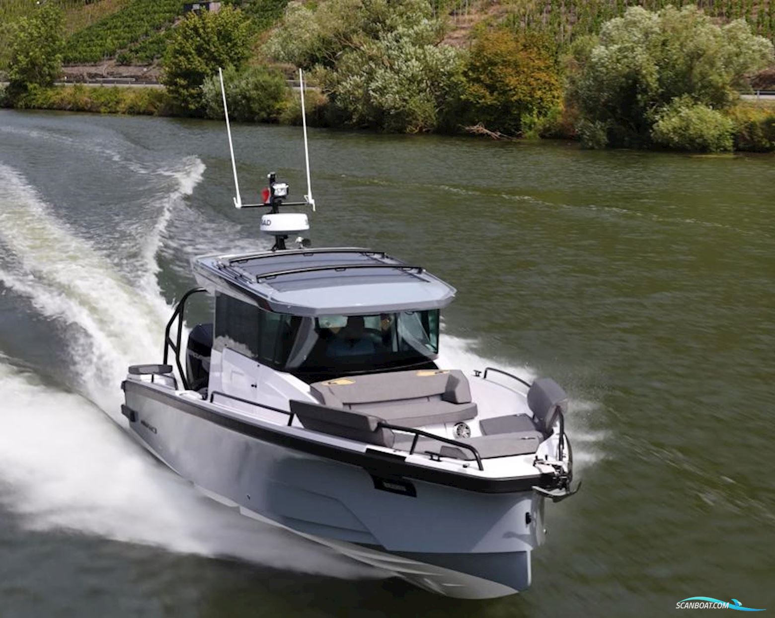 AXOPAR 29 XC Cross Cabin