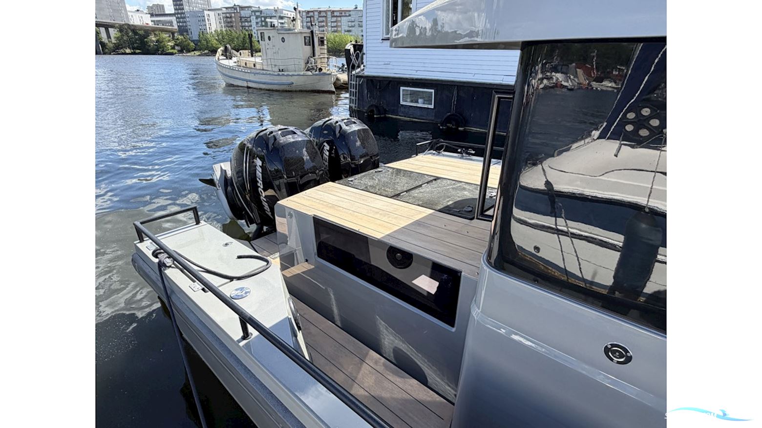 Axopar 37 Aft Cabin
