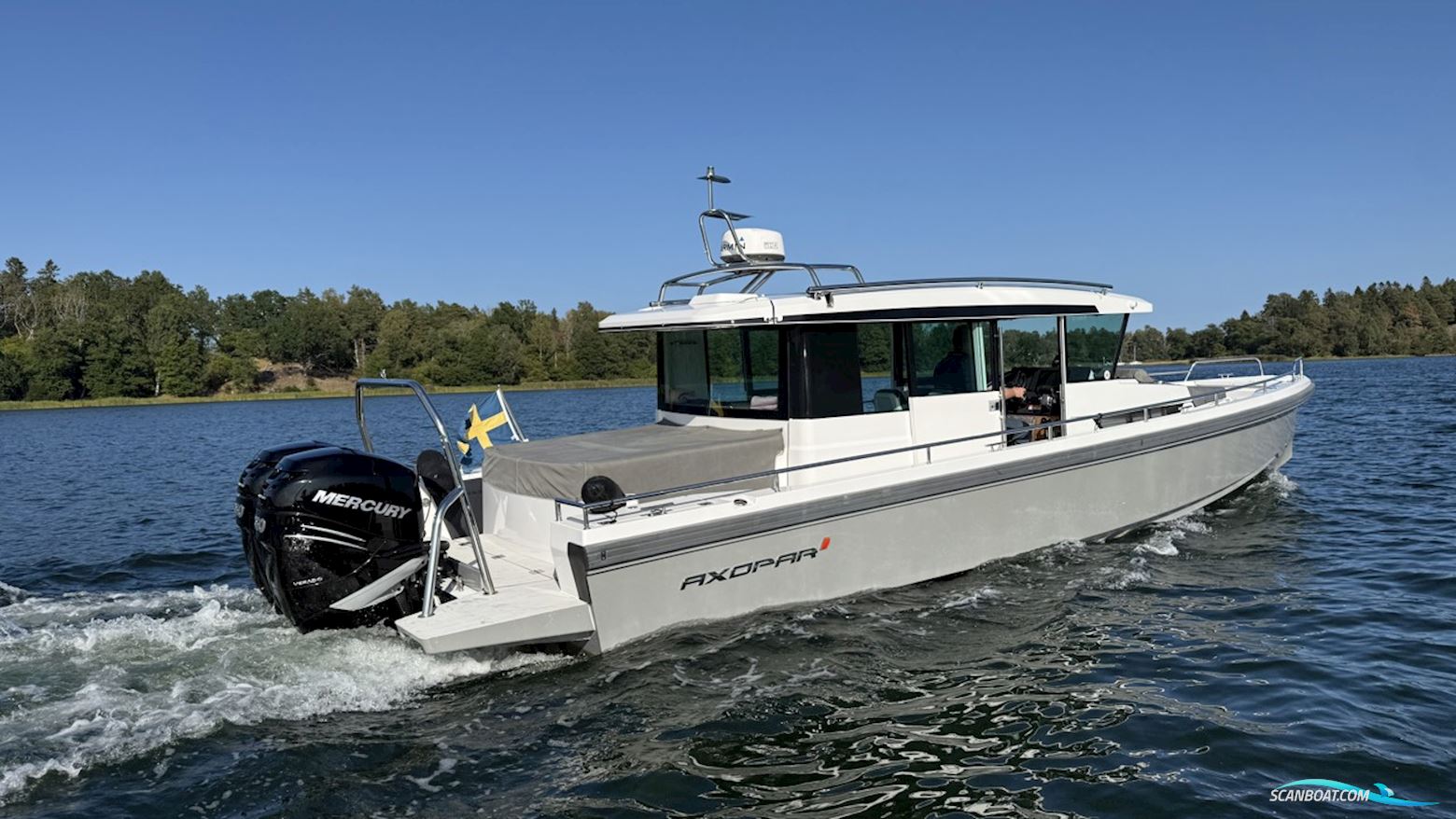 Axopar 37 Aft Cabin
