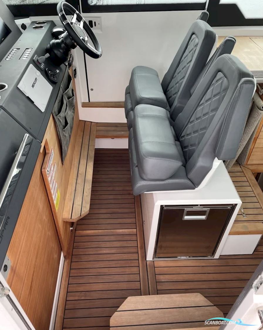 Axopar 37 Cabin Aft Cabin