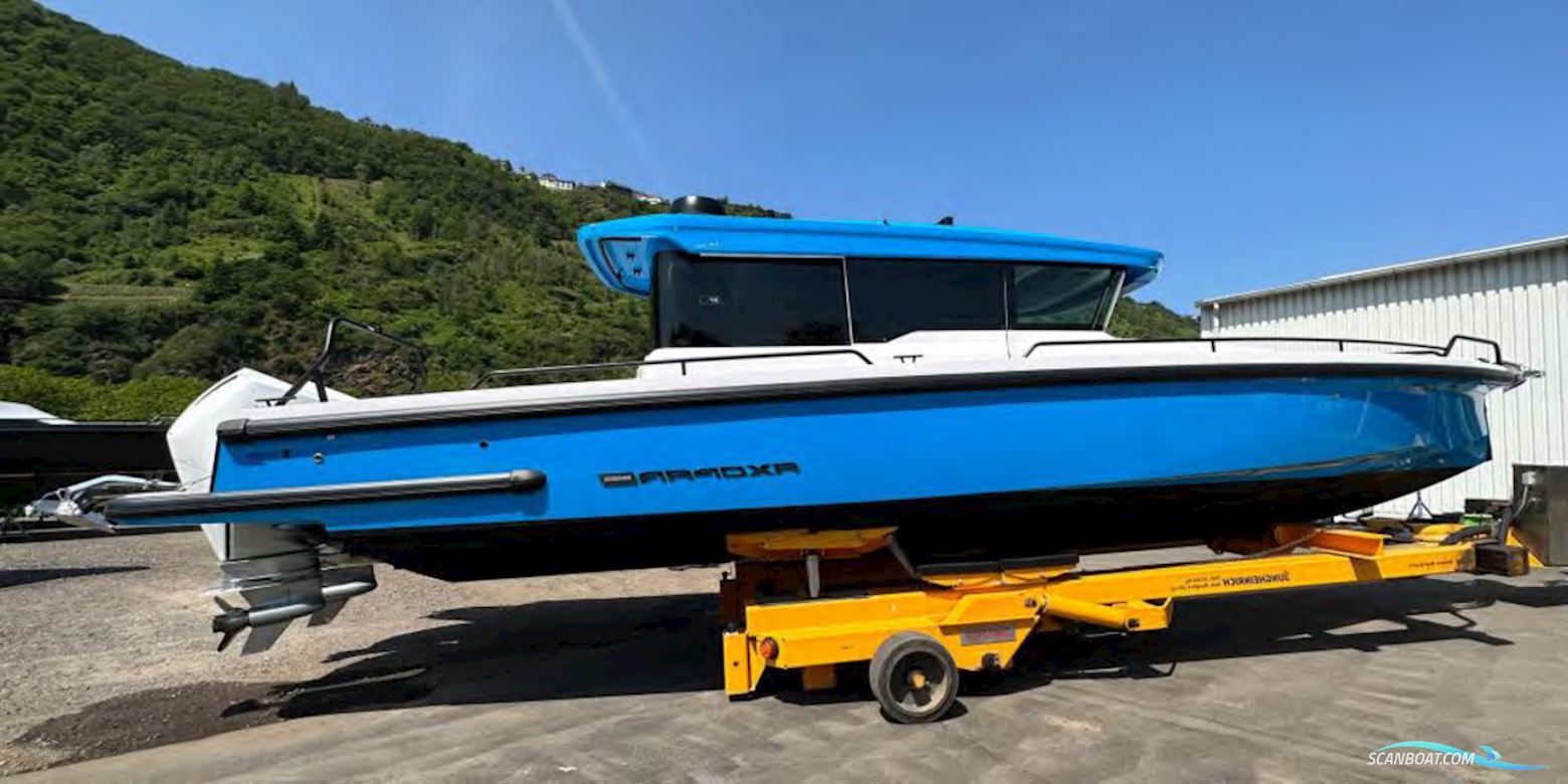 AXOPAR 37 Cross Cabin BRABUS Line