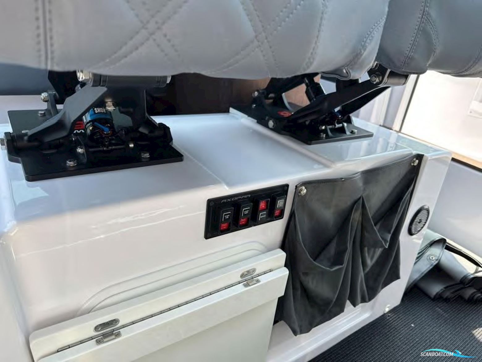 AXOPAR 37 Cross Cabin BRABUS Line