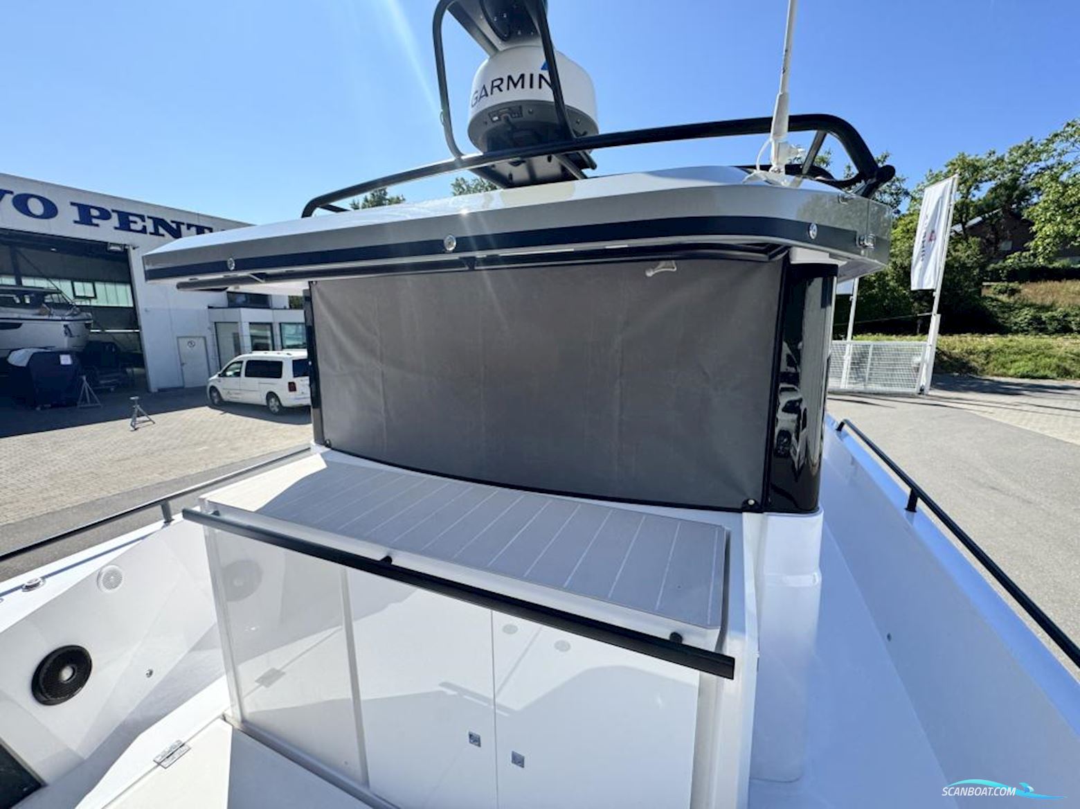 AXOPAR 37 Cross Cabin