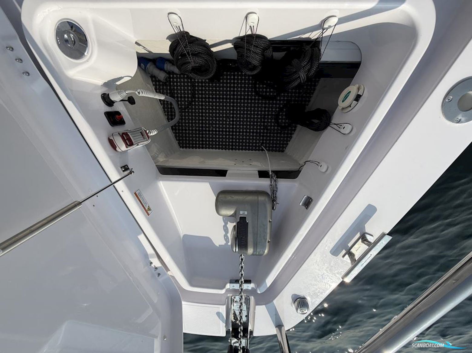 AXOPAR 37 Sun-Top - reserviert