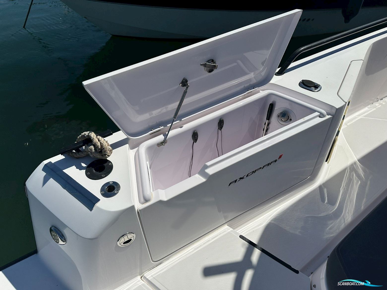 Axopar 37 Sun Top