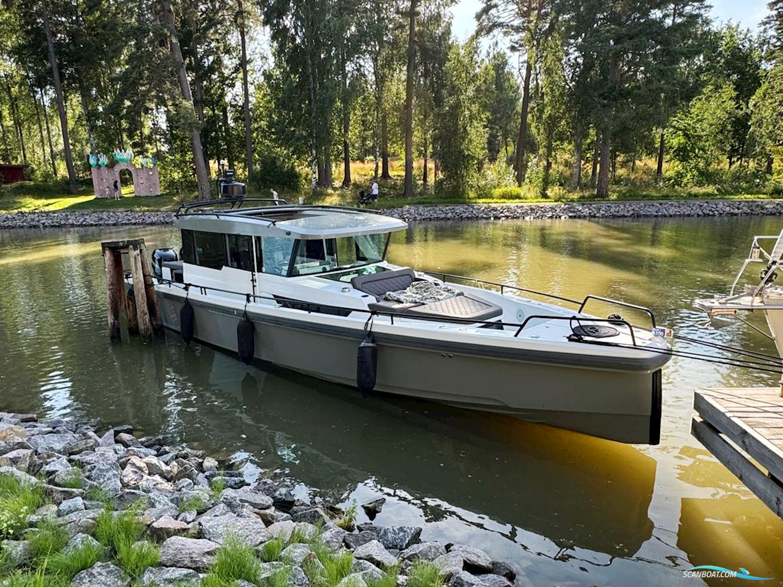 Axopar 37 XC Aft Cabin 2x300hk Mercury Verado XL