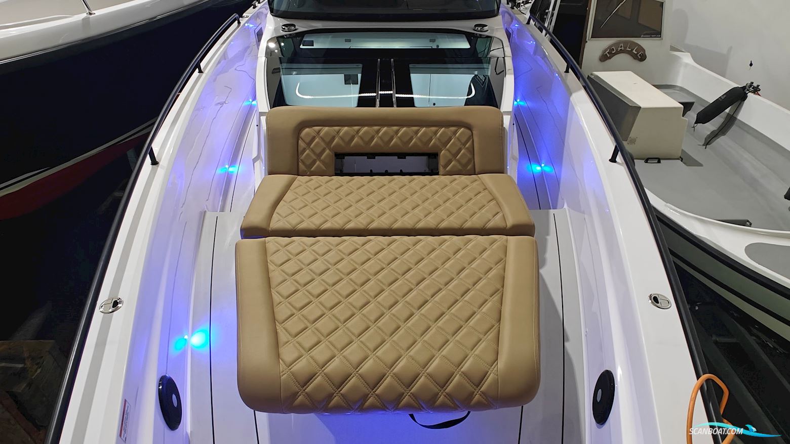 Axopar 37 XC Brabus Line