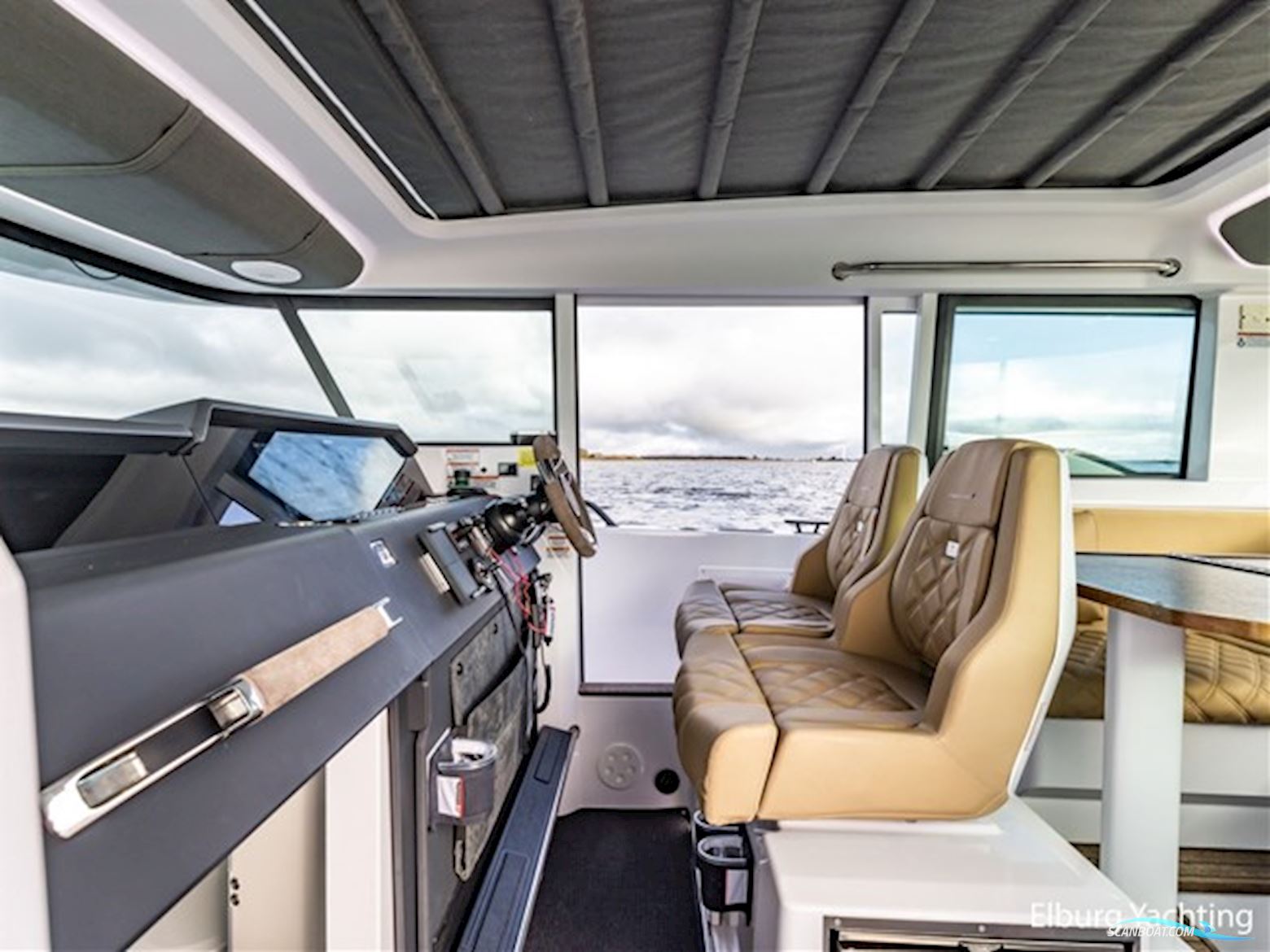 Axopar 37 XC Cross Cabin - Brabus 