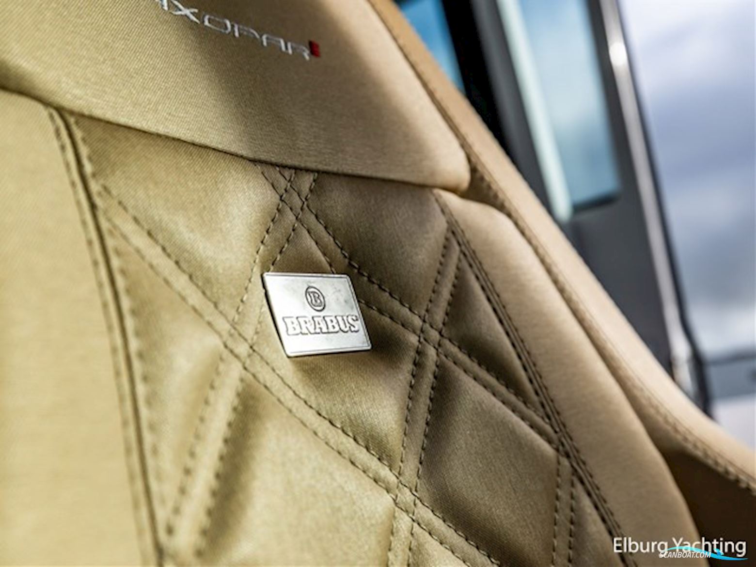 Axopar 37 XC Cross Cabin - Brabus 