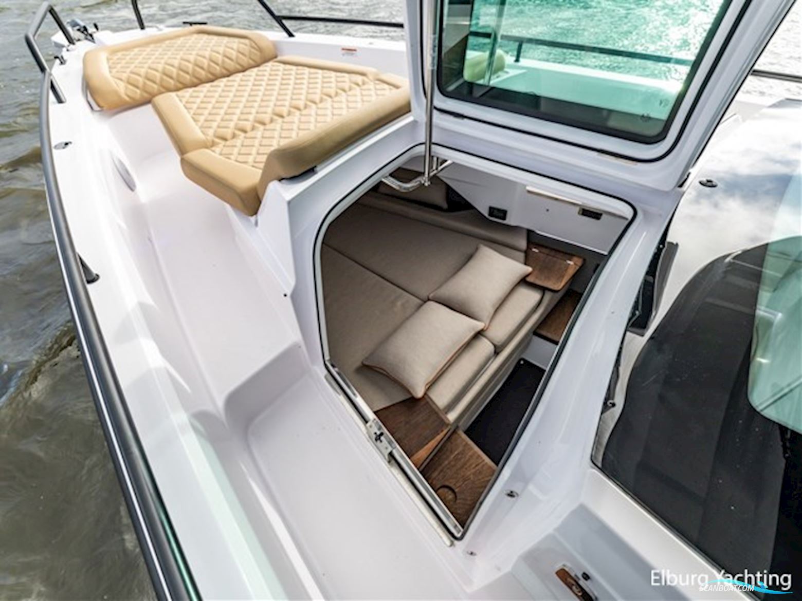 Axopar 37 XC Cross Cabin - Brabus 