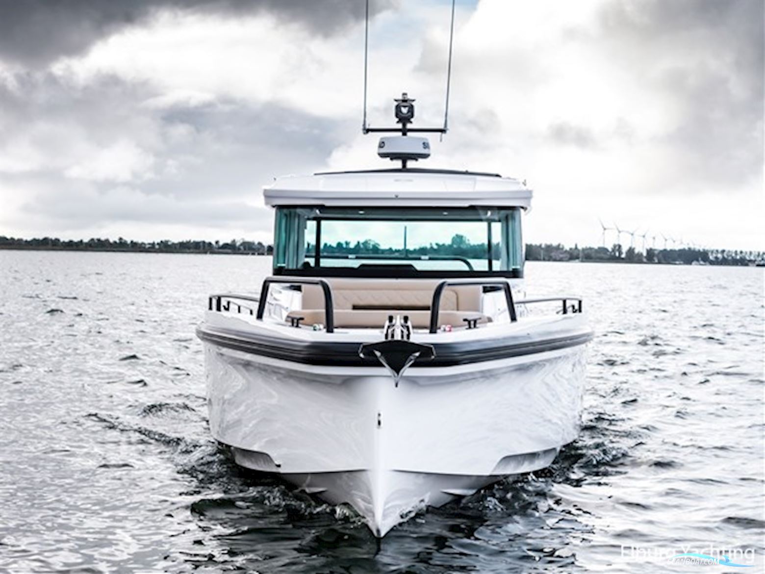 Axopar 37 XC Cross Cabin - Brabus 