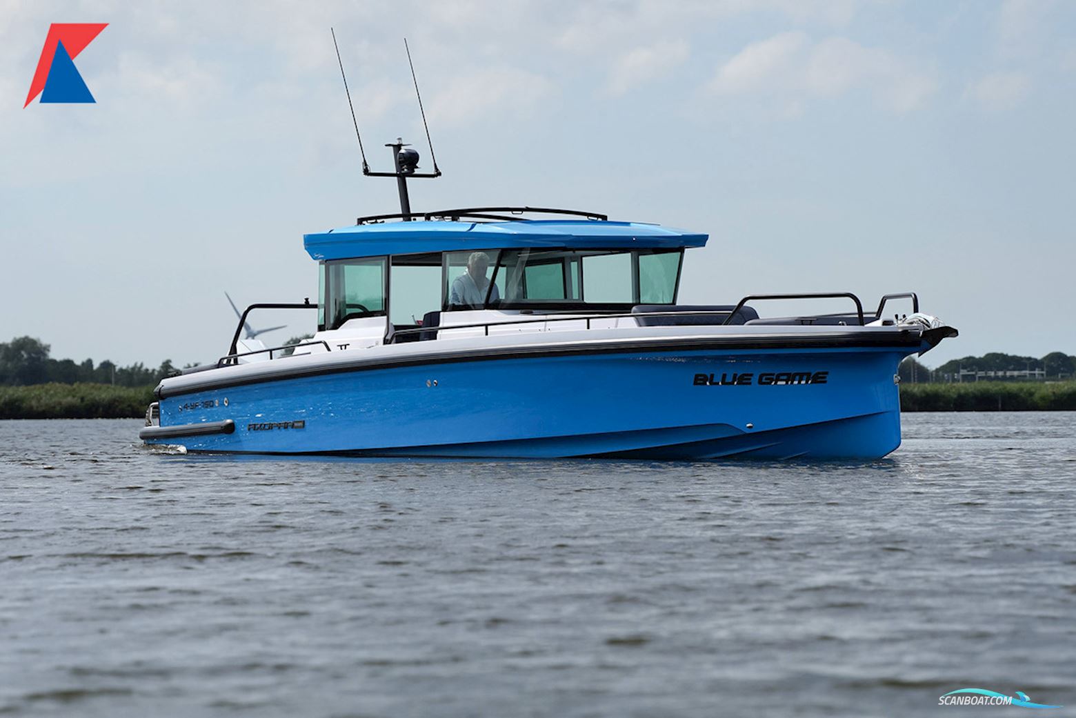 Axopar 37 XC Cross Cabin Motorbåt 2021, Holland