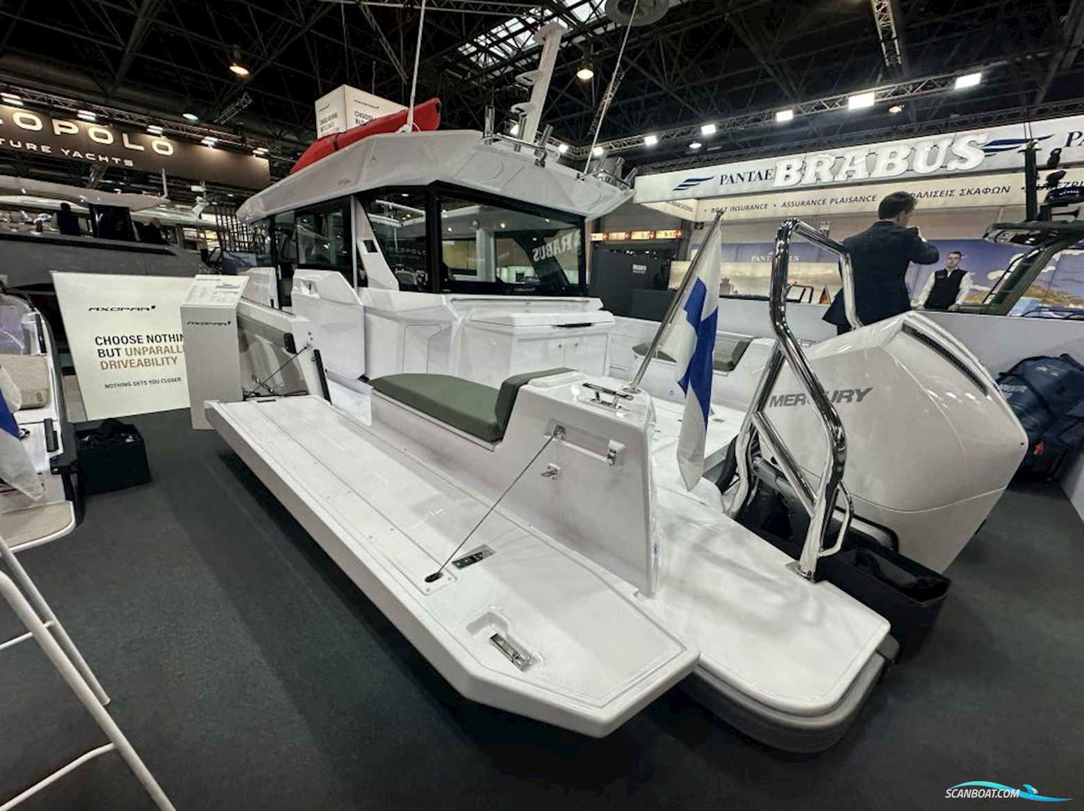 Axopar 38 Cross Cabin
